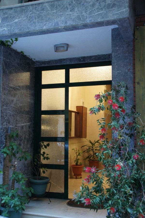 Cosy Downtown Studio - Suite Komotini Exterior photo